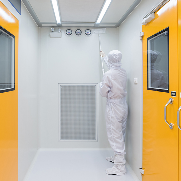 cleanroom cleaning